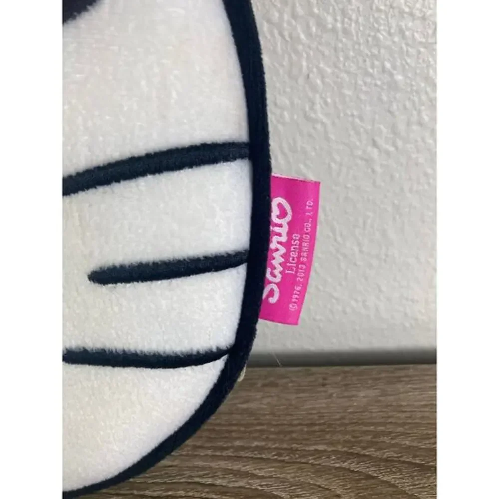 Sanrio Hello Kitty Pink Plush Lap Pillow Stuffed Animal‎ Collectible